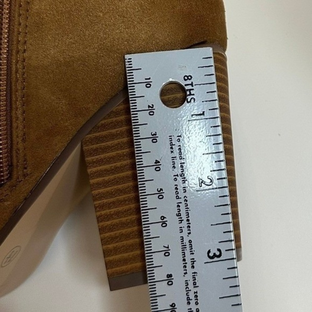 Story Brand Women's Tan Faux Suede‎ Casey Ankle Bootie Western Style Size 7 1/2 - Picture 9 of 9